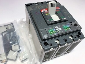  
	Автоматический выключатель 3-фазный, 160A, ABB, SACE Tmax XT2N160, 1SDA067058R1 
