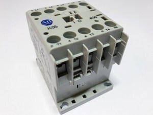  
	Minikontaktor 3-faasiline 20A(13kW), 100-K05KF400, Allen-Bradley 
