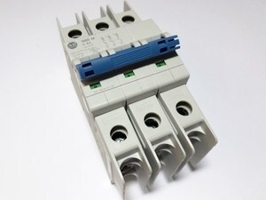  
	Moodulkaitselüliti 3-faasiline, C 8A, Allen-Bradley, 1489-M3C080 
