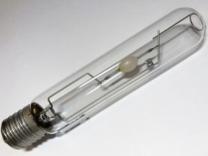 Metallhalogeniidlamp 360W= 400W , CDM-T MW eco 360W/842, Philips Master, 646106
Metallhalogeniidlamp 360W= 400W , CDM-T MW eco 360W/842, Philips Master, 646106