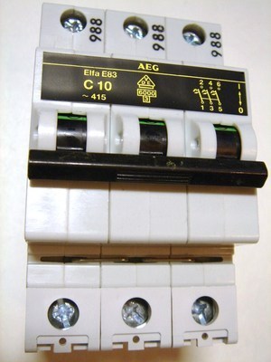  
	Модульный автоматический выключатель 3-фазный, C 10A, AEG, Elfa E83 
