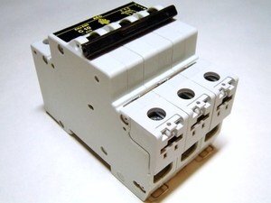  
	Moodulkaitselüliti 3-faasiline, C 10A, AEG, Elfa E83 
