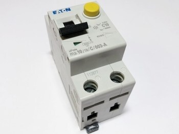<p>
	Aвтомат тока утечки с автоматическим выключателем 1-фазный C 10A, 30мA(0,03A), Eaton, PFL6-10/1N/C/003-A, 112877</p>
