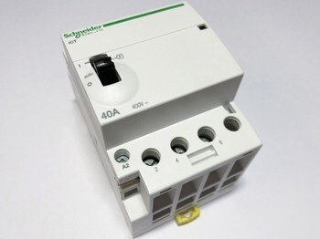 <p>
	Модульный контактор 3-фазный 40A(26кВт), iCT, Schneider Electric, A9C21843</p>
