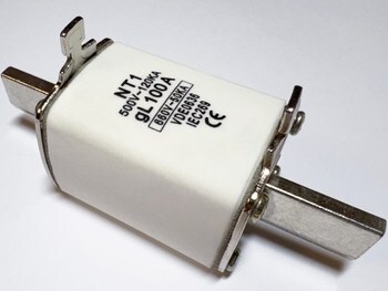 <p>
	Плавкие предохранители 100A, NT1</p>
