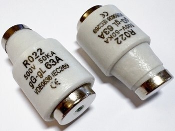 <p>
	Плавкие предохранители 63A, RO22</p>

