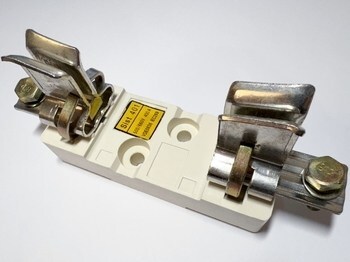 <p>
	Sulavkaitsme alus 400A, Sist 401</p>
