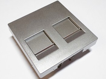 <p>
	Keskplaat 2-ne, Schneider Electric (sari - Merten/System M) MTN4562-0460 arvuti-telefonipesa kate</p>
