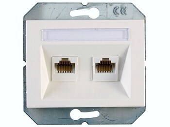 <p>
	Arvuti süvispaigaldusega pistikupesa 2-ne Vilma (sari - XP500)</p>
