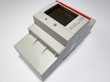 <p>
	Moodulelektriarvesti 3-faasiline <span style="color:#ff0000;">1-tariifne</span> 3x0,25-5(40)A, C13 110-300, ABB, 2CMA100192R1000</p>
