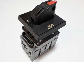 <p>
	Поворотный выключатель нагрузки 3-фазный 40A, OT40FT3, ABB, 1SCA104940R1001</p>
