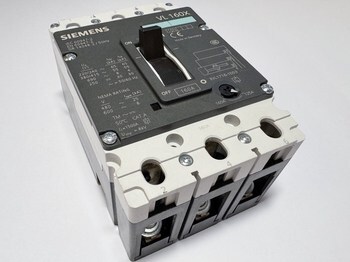 <p>
	Kaitselüliti 3-faasiline 160A, VL160X, Siemens, 3VL1716-1DD36-0AA0</p>
