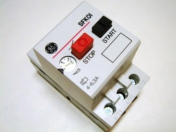 <p>
	Aвтомат защиты электродвигателя 3-фазный 4 - 6,3A, SFKOI, General Electric, 120009</p>
