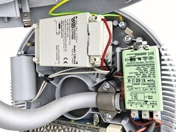 <p>
	Süüteseade, ballast 150W (Vossloh Schwabe, NaHJ150.458) + süütur (B.A.G Electronics, NI400LE4K) + kondensaator</p>
