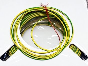 <p>
	Медный провод 0,5 мм², жёлто-зелёный, H05V-K, Lapp Kabel</p>
