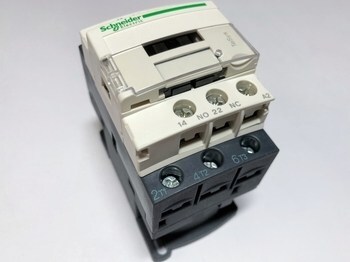 <p>
	Куплю контакторы 3-фазные 32A, LC1D18, Schneider Electric</p>

