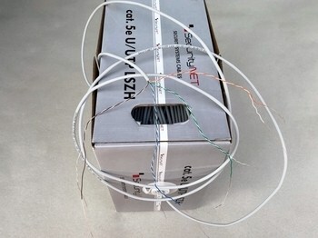 <p>
	Arvutivõrgu kaabel U/UTP Cat.5e, 4x2x0,5 mm, SecurityNet</p>

