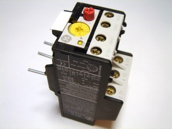 <p>
	Termokaitse 4 - 6,3A. RT1L, General Electric, 113708</p>
