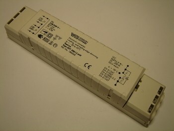 <p>
	Ostan elektroonilisi trafosid 12 V, 210 W.</p>
