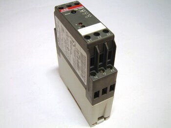 <p>
	Termistorrelee elektrimootori kaitsmiseks CM-MSS, ABB, 1SVR430710R9300</p>
