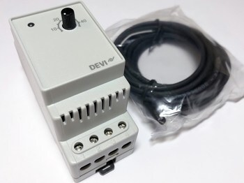 <p>
	Termostaat Devireg™ 330 (16А) 3680 W, 140F1072</p>
