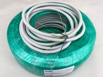 <p>
	Куплю медный кабель Profit 5 x 1,5 мм²</p>
