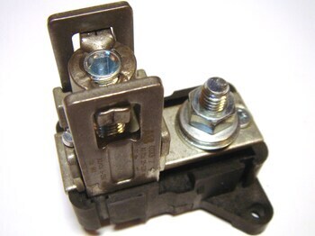 <p>
	Кабельный зажим 25-120 мм², ABB, OZXC 2, 1SCA022162R0040</p>
