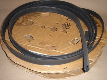 <p>
	Termokahanev toru Ø17>7 mm, must, Plastronic</p>
