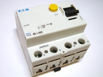 <p>
	Aвтомат тока утечки 3-фазный 40 A, 30мA(0,03A), Eaton, PF6-40/4/003, 286508</p>
