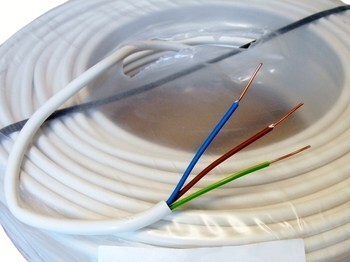 <p>
	<span style="color:#ff0000;">Безгалогенный</span> медный кабель 3 G 1,5 мм², XPJ-HF D, Draka</p>
