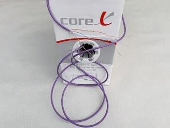 <p>
	<span style="color:#ff0000;">Halogeenivaba</span> arvutivõrgu kaabel Cat 6 U/UTP, 4x2x0,5 mm, CoreX</p>

