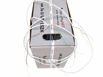 <p>
	Ostan <span style="color:#ff0000;">halogeenivaba</span> arvutivõrgu kaablit UTP Cat 5e, 4 x 2 x 0,5 mm</p>
