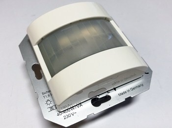 <p>
	Liikumisandur Siemens (sari - Delta), 5TC1501 koos 5TC1503</p>
