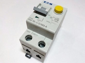 <p>
	Rikkevoolukaitse koos kaitselülitiga 1-faasiline C 16A, 30mA(0,03A), Eaton, PKNM-16/1N/C/003-A-MW, 236217</p>
