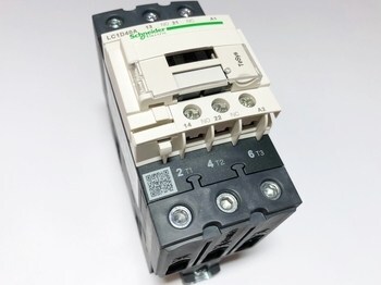 <p>
	Kontaktor 3-faasiline 60A(38kW), LC1D40AP7, Schneider Electric, 940840</p>
