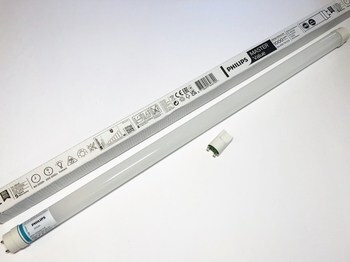 <p>
	Светодиодная трубка 8Вт=18Вт, T8, Mas LEDtube 8W/830, Philips, 646790</p>
