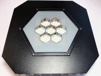<p>
	<span style="color:#ff0000;">LED</span> valgusti 140 W</p>
