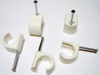 <p>
	Скобы с гвоздём Ø 14-20мм, длина гвоздя 35мм x Ø2мм, Tillex, 101570</p>
