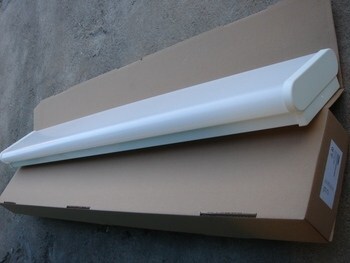 <p>
	Куплю светильники 2x58 Вт</p>
