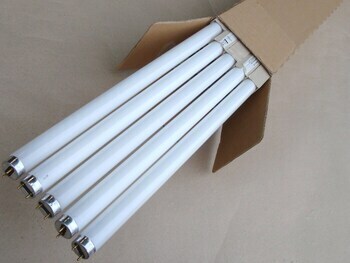 <p>
	Люминесцентная лампа 18 Вт, T8, Polylux XL, F18W/840, General Electric, 93319/37552</p>
