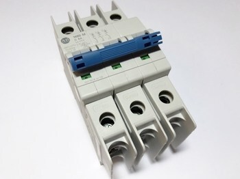 <p>
	Moodulkaitselüliti 3-faasiline, C 8A, Allen-Bradley, 1489-M3C080</p>
