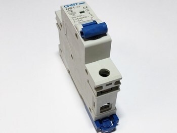 <p>
	Модульный автоматический выключатель 1-фазный C 2A, Chint, NB1-63, 971333</p>
