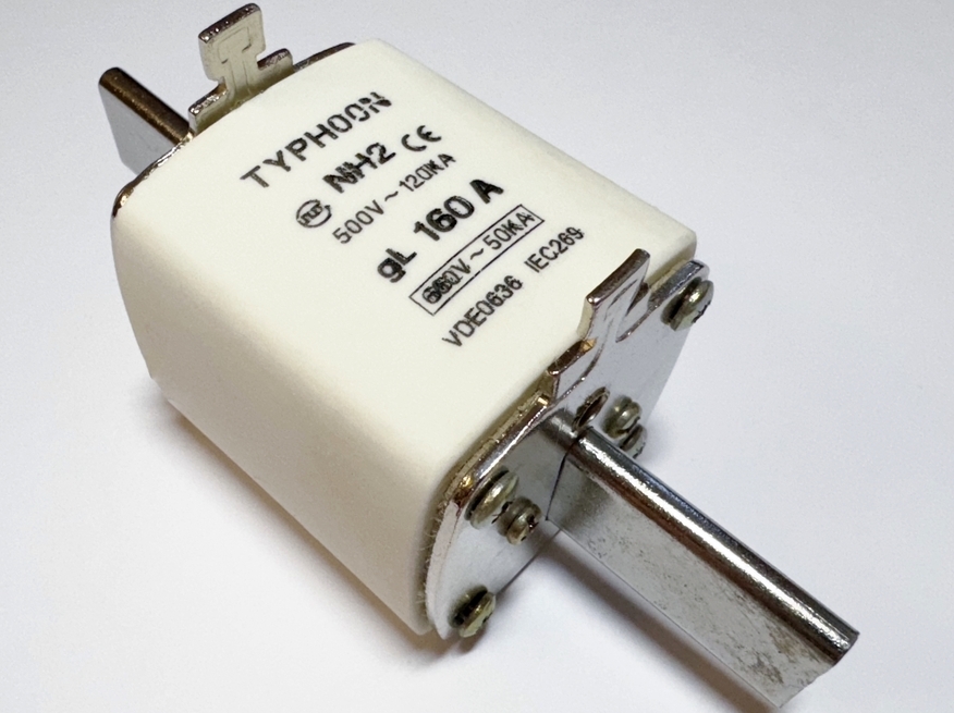 <p>
	Плавкие предохранители 160A, NH2</p>
