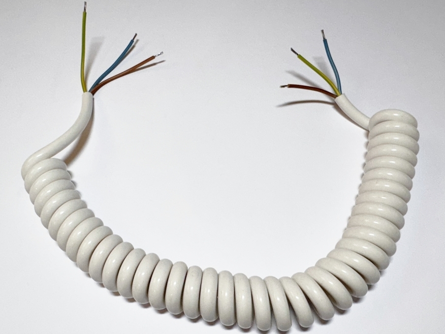 <p>
	Spiraalne toitejuhe 50cm</p>
