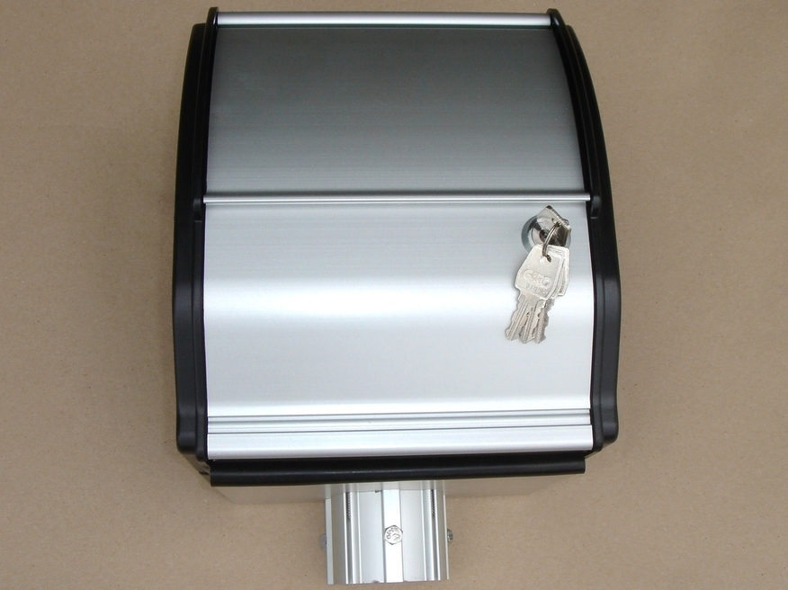 <p>
	Электрощит для предварительного подогрева автомобиля Garo, KL210-1FB, 3451154</p>
