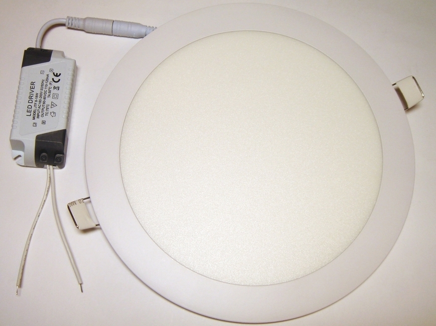 <p>
	Светодиодный светильник 9 Вт, Round LED1x700 C219 T830 OP, Northcliffe, 01018332</p>
