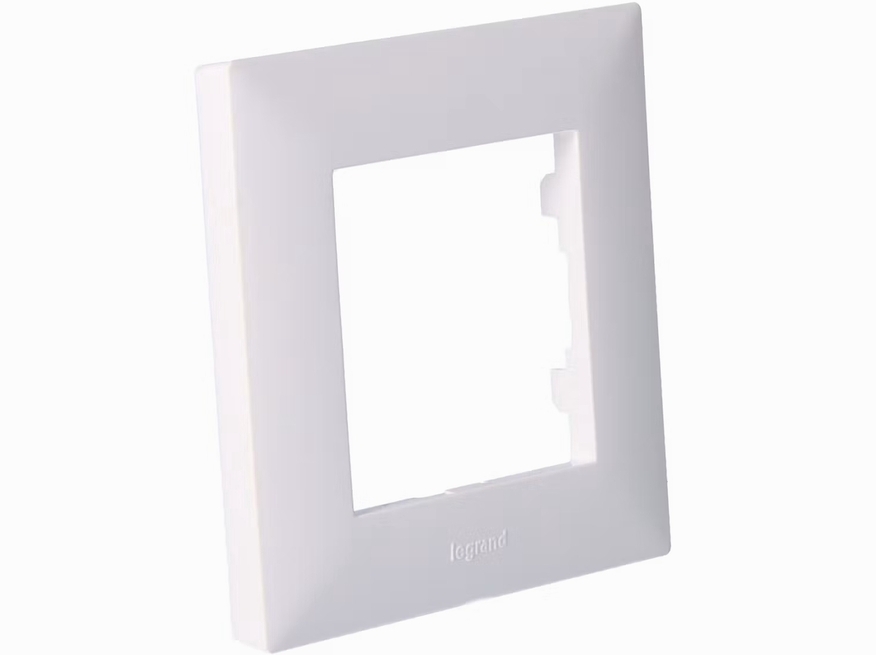 <p>
	1 - kohaline raam Legrand (sari - Niloe Step), 863191</p>
