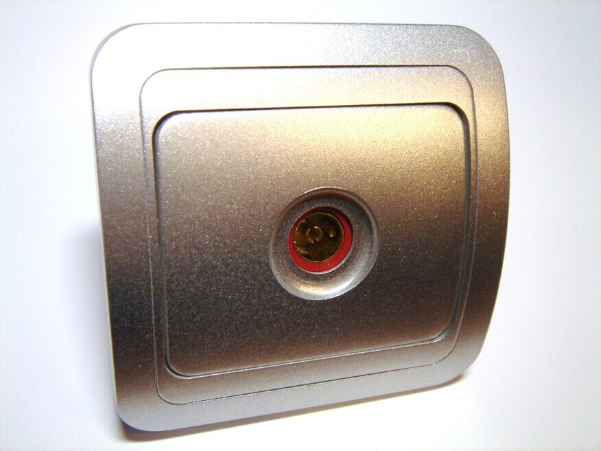 <p>
	TV - antenni süvispaigaldusega pistikupesa Makel (sari - Mimoza), 23407</p>
