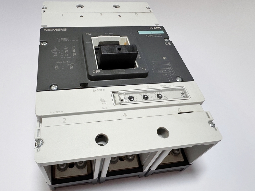 <p>
	Kaitselüliti 3-faasiline 630A, VL630, Siemens, 3VL5763-1AA36-0AA0</p>
