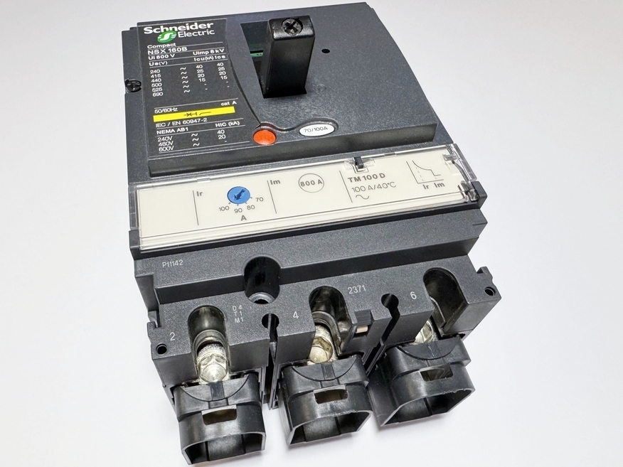 <p>
	Автоматический выключатель 3-фазный 100A, NSX160B, Schneider Electric</p>
